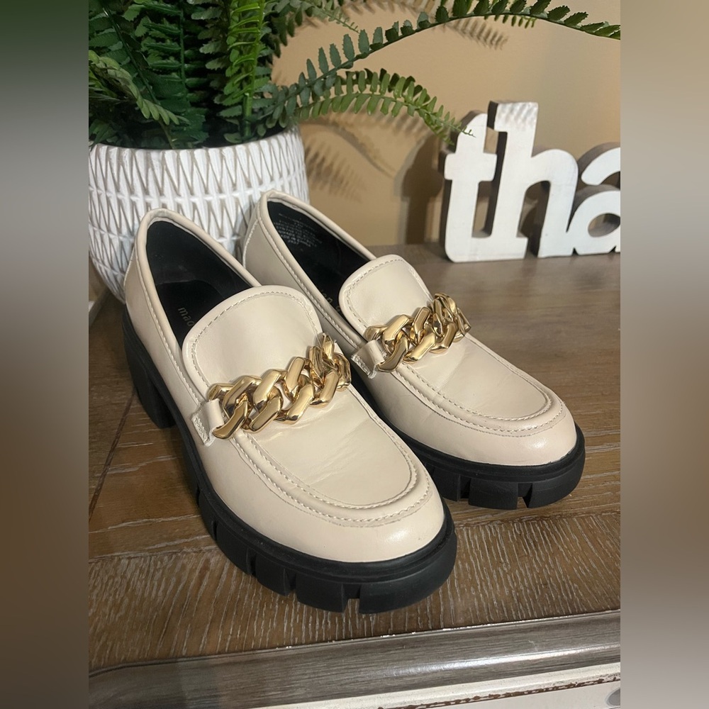 Madden Girl Hoxton Chunky‎ Lug Sole Loafers Almond 7.5 Gold Chain Detail Y2K - Picture 4 of 16